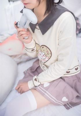 人妻误入混浴温泉AV_4K手机免费观看完整