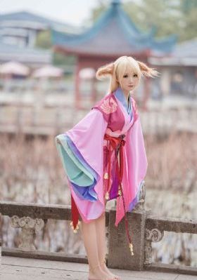 美女咪咪无遮挡精品一区二区三区_迅雷1080