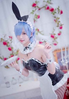 日韩美女免费线视频不卡的_4K完整视频观看